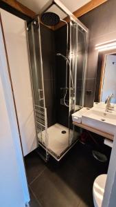 Résidence Dome De Polset - VAL THORENS location: studio rénové et ensoleillé avec vue sur les montagnes MAE-9125