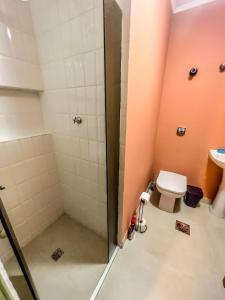 R6 · Uma obra de arte na sua praia