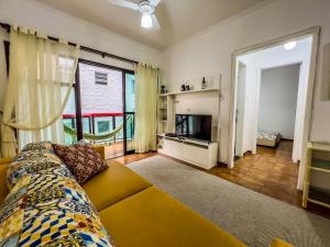 R12 · 2 Quadras da Praia