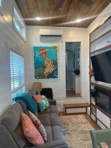 Tiny Home w Great Bay Views Pets Near Eglin Beach - سيمينول