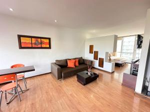 M402- Apartaestudio tipo loft en el norte (Av 19)