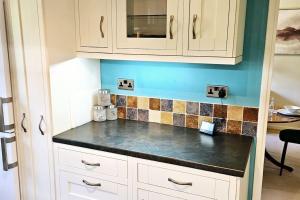 Chelmsford Comfort Retreat Spacious 4 Bedroom Sleeps 7 Free Parking