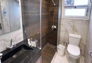 Spacious Cozy 2BR Apartment in B12 Madinaty Modern Balcony with Relaxing Patio AC Near Parks Shopping in New Cairo