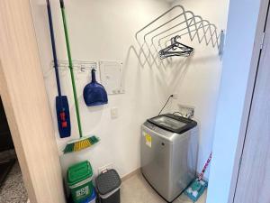 Belmonte218-Apartaestudio en Av centenario con piscina gym bbq