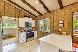 2 Mi to Dtwn Home with Deck and Grill in Payson