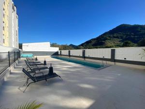 Jathy - Apt no Centro com Piscina e Varanda Gourmet