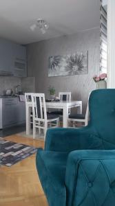 Dora Lux & Free Indoor Parking