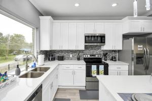 Azure Lounge Modern Urban Escape