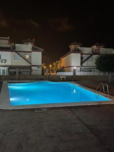 Agréable appartement avec piscine commune