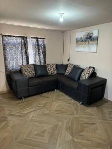 Acogedora casa en zona céntrica en CD Juárez - 3hvězdičkové hotely ve městě Manuel F. Martínez