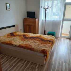 Апартамент за 4-ма максимум до стадион Спартак, точно под ВиК