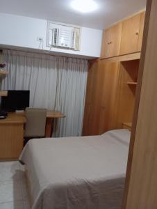 Residencial com Serviço