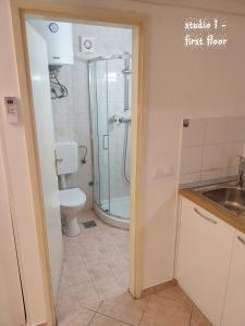 Don Dolfino Guesthouse - Hiša Dolfinova vrata