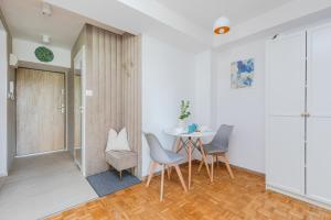 Art Apartment Inflancka 19 By Perfect Apart