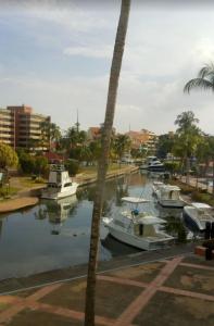 Espectacular Apto en Lecheria, vista y acceso al Canal