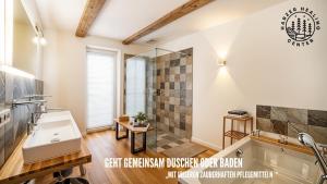 HARZER HEALING CENTER 2024 Romantische Landhauswohnung mit Fussbodenheizung,XXL Kochinsel,XXL Regenduschen,Modern,Hochwertig,Persönlich,Vollausgestattet