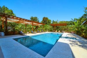 Casa Blossom - Beach Paradise Retreat, Fully Equipped, Holiday Home