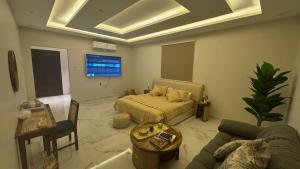 استديو فاخر