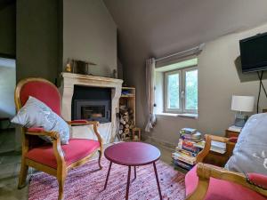 Maisons de vacances Gite de charme avec piscine au coeur de la Brenne, ideal pour nature et detente - FR-1-591-288 : photos des chambres