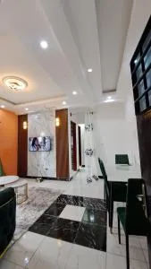 ResidenceGermanotech VIP 2e, internet 2 balcons internet gardien menagere sur place - Deido