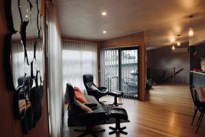 Architectural Crisp & convenient location