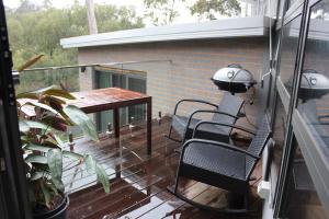 Architectural Crisp & convenient location