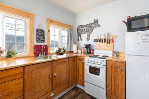 Historic Rockaway Beach Cottage
