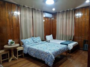 Topaz Bed & Breakfast Hotel