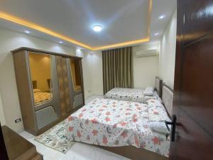 شقه مفروشه vibبمدينه السادس من أكتوبر