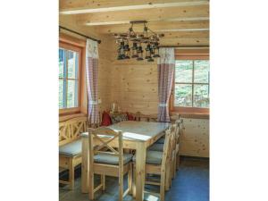 Hackihütte mountain hut