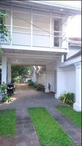 Pebblebrook - Weligampitiya