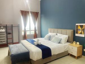Mount Austin 2-4pax 5min Ikea Toppen Aeon Tebrau