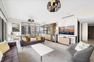 FIRST CLASS 4BR Spacious Luxury Retreat