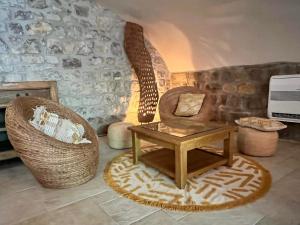 L Antre de Pierres - chambres dhôtes et gites