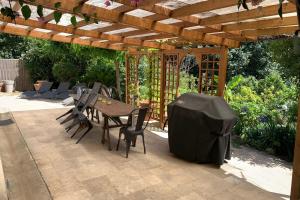 06BI2 - Beautiful apartment with garden and terrace