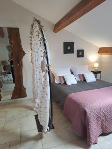 Maisons de vacances L Antre de Pierres - chambres d'hotes et gites : photos des chambres