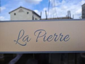 Maisons de vacances L Antre de Pierres - chambres d'hotes et gites : photos des chambres