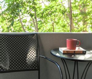 The Meta Stay - Rooftop Access Downtown Studio