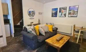 Woodland View by the Canal Hebden Bridge - Hebden Bridge