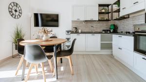 Botanic Apartments - Rooms