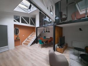 Loft 4-5 personnes à Montmartre - parking privé sur réservation