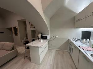 "3 min from Dante" Appartamento in palazzo storico