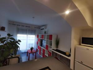 Studio et stationnement offert centre hyères