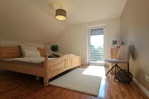 Moderne 70qm Wohnung nahe Würzburg, DAA, A3, A7, A81 in Fuchsstadt - 艾贝尔斯塔特