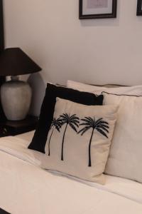 Saige House - Room in Shared Villa