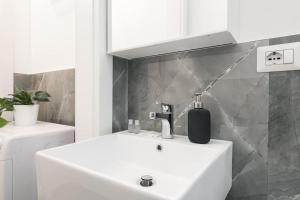 Easylife - Milano - Aselli 10 - Città Studi