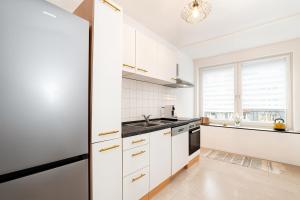 Smart Home - Essen - Perfect for 5 Guests! Central - Balcony - Netflix - Free Parking Zone