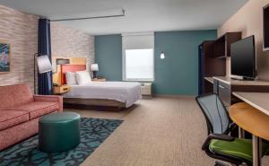 Queen Studio Extended Suite room in Home2 Suites by Hilton Little Rock West