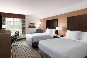 Double Room with Two Double Beds - Non-Smoking room in La Quinta by Wyndham Bakersfield North