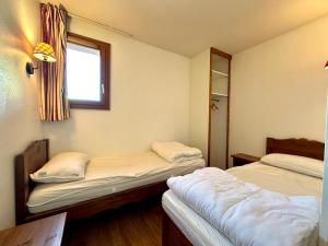 T3 6 personnes pied des piste, balcon 2 chambre separe a la semaine samedi au samedi